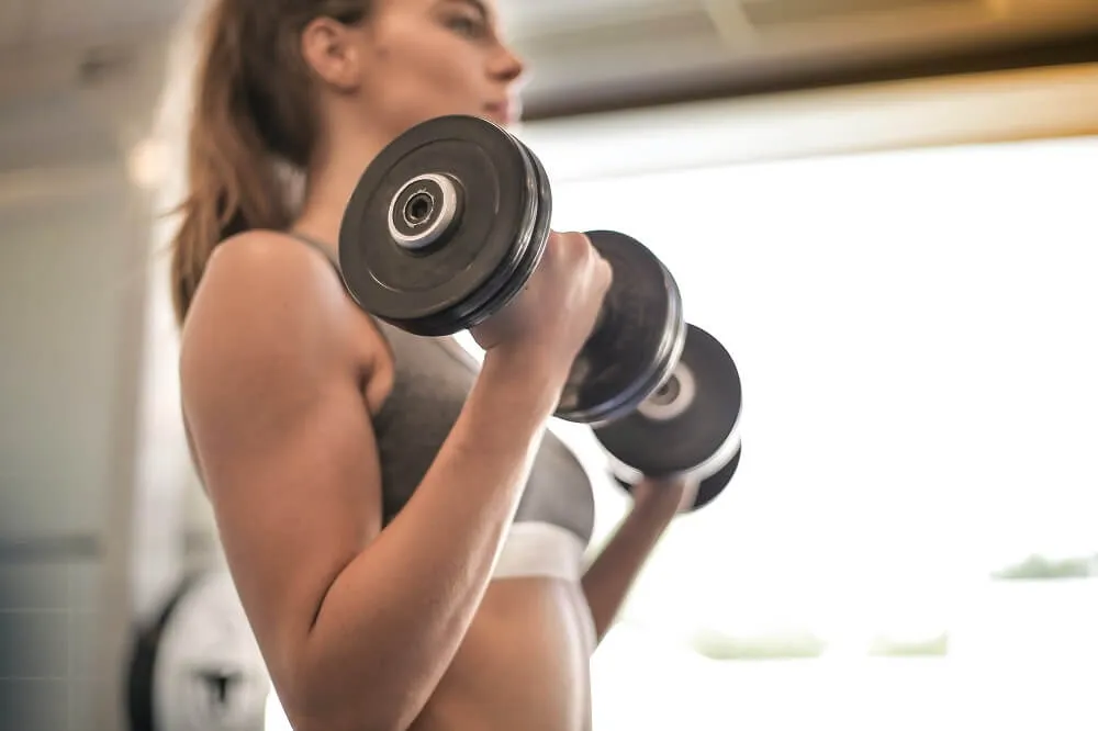 運動後會痠痛多久?認識「延遲性肌肉痠痛」學會分辨正常肌肉痠痛
